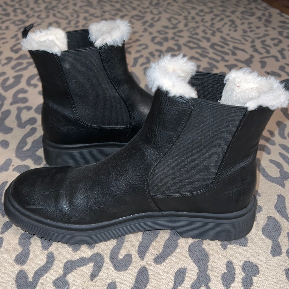 American Eagle boots